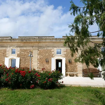 La Volpe E L'uva Dimore * Montescaglioso