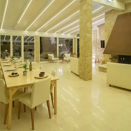 Farma La Volpe E L'uva Dimore *