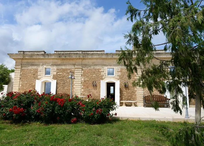 La Volpe E L'uva Dimore * Montescaglioso